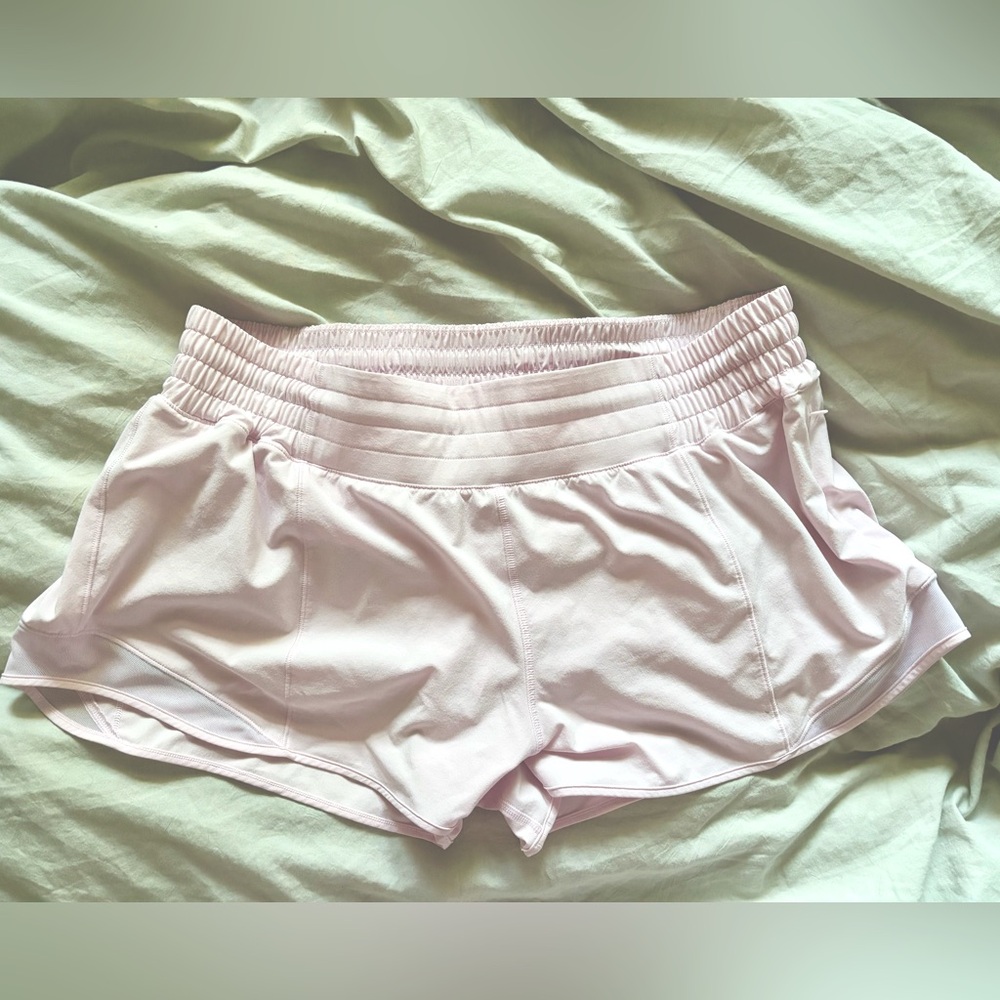 Hotty Hot High-Rise Lined Shorts 2.5”